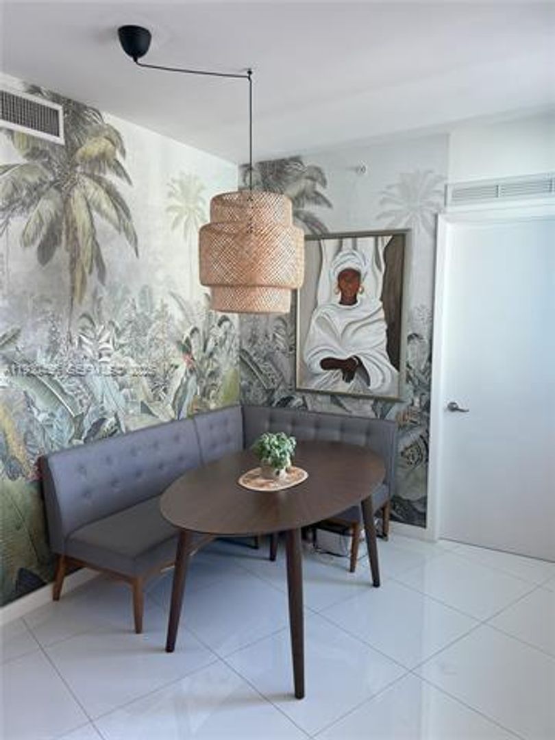 MIAMI Apartment: 92 SW 3rd St unit 4306