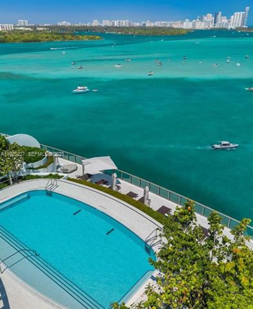 BAY HARBOR ISLANDS Apartment: 1135 103rd St unit 402