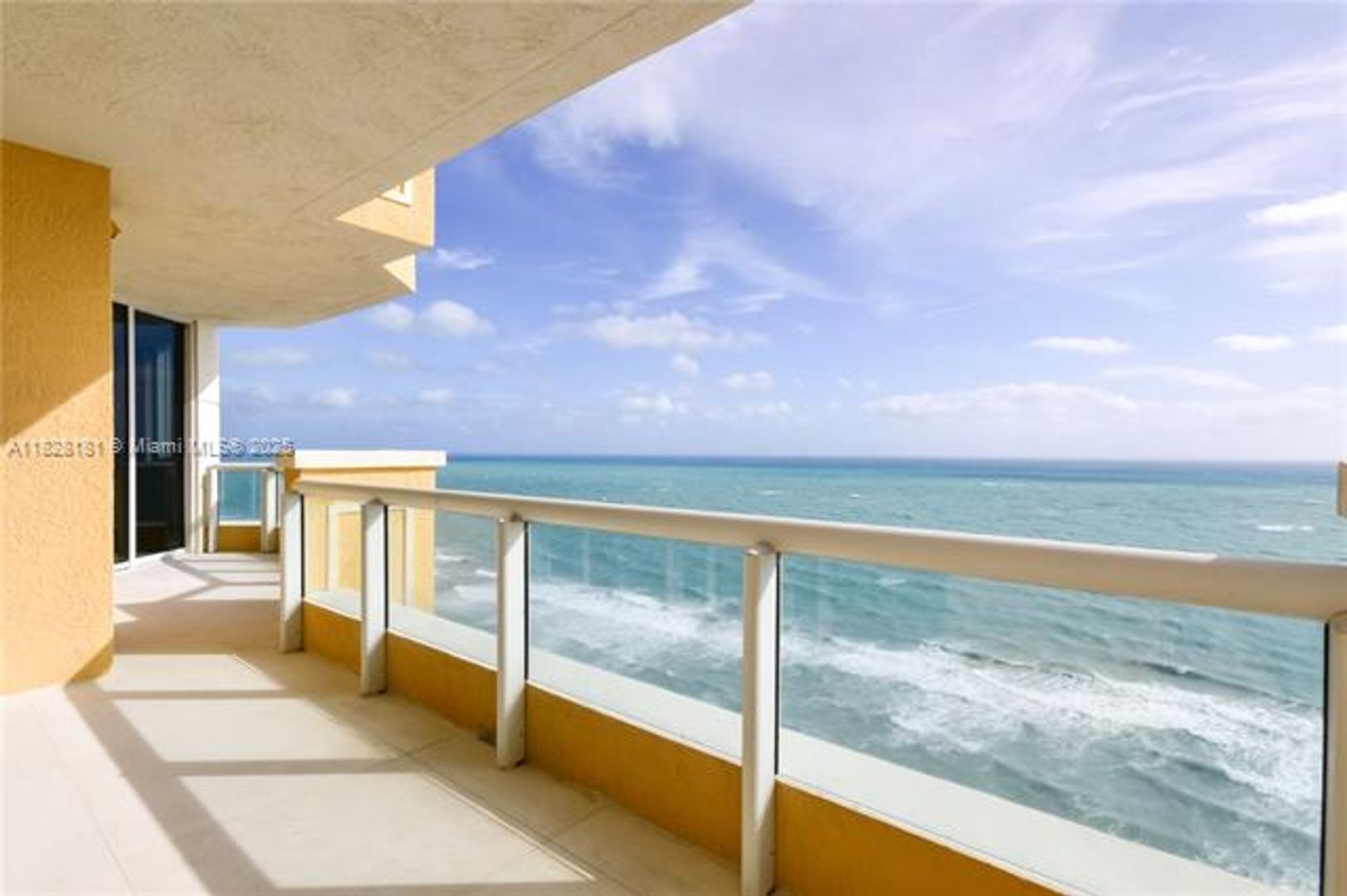 SUNNY ISLES BEACH Apartment: 17875 Collins Ave appt 2706