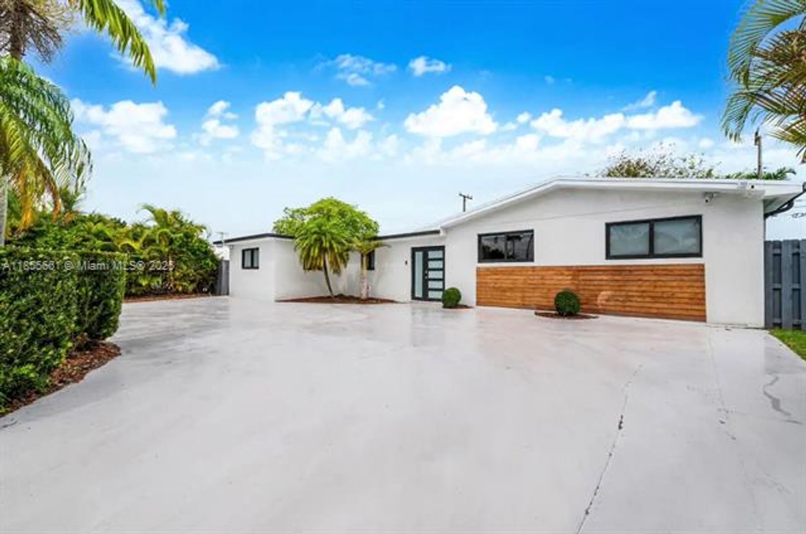 CUTLER BAY House: 9426 Caribbean Blvd #0