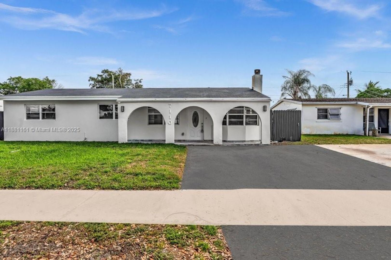 HOLLYWOOD House: 7110 LIBERTY ST