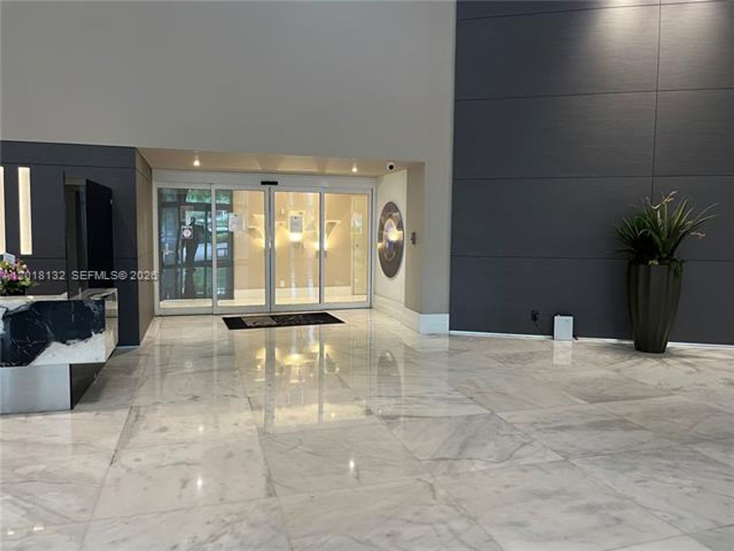 Aventura Condo: 3300 NE 192nd St unit 206