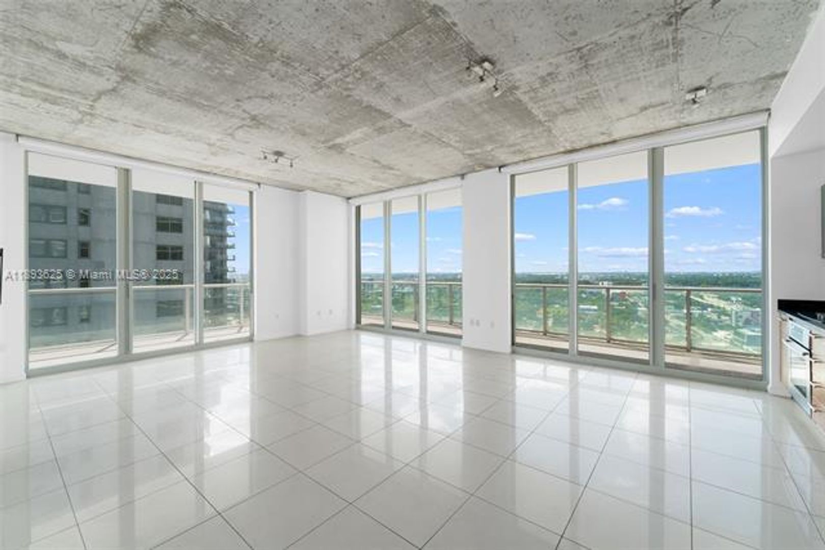 MIAMI Apartment: 3470 E Coast Ave unit H2508