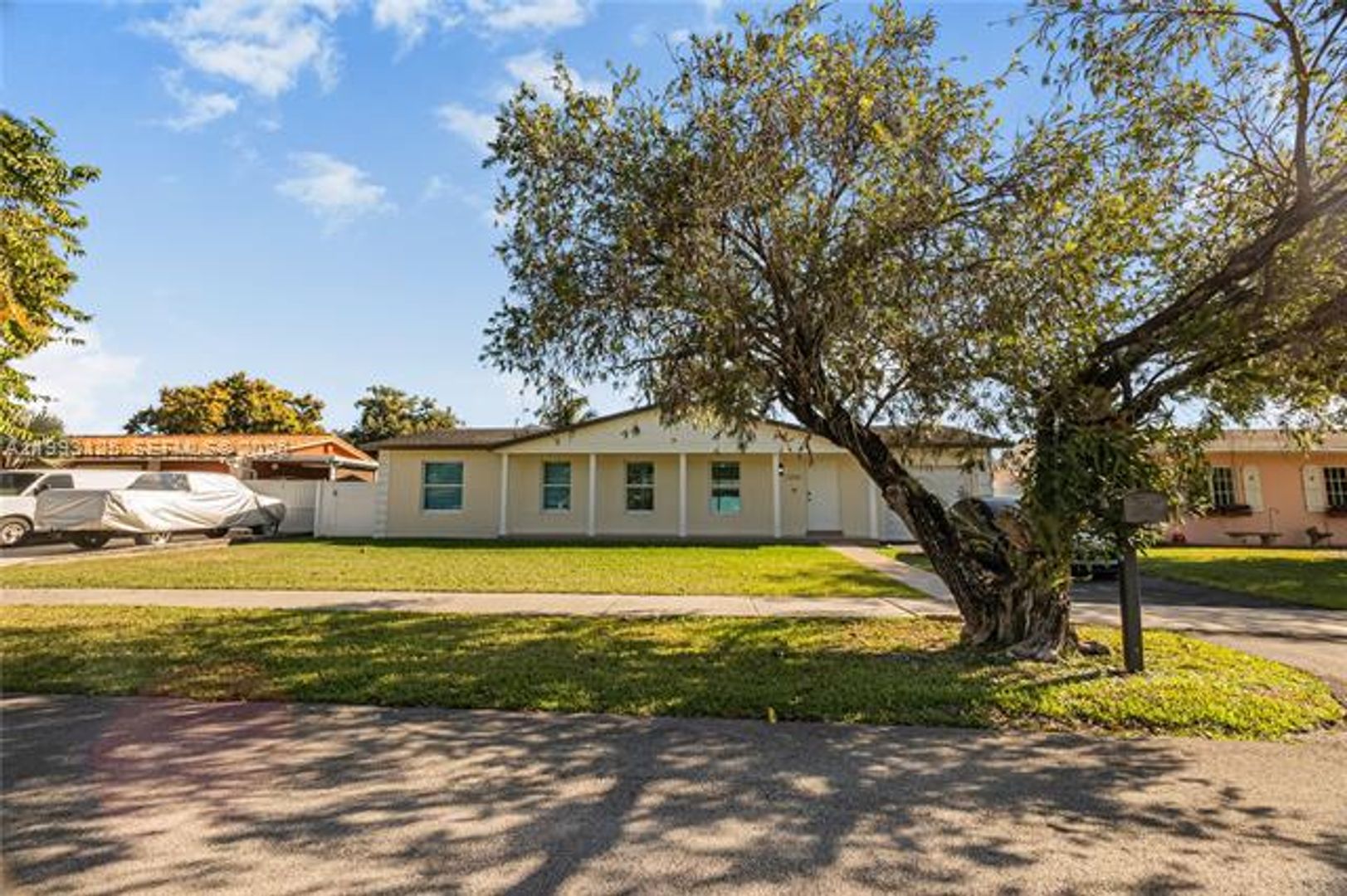 MIAMI House: 12020 SW 108th St # 12020