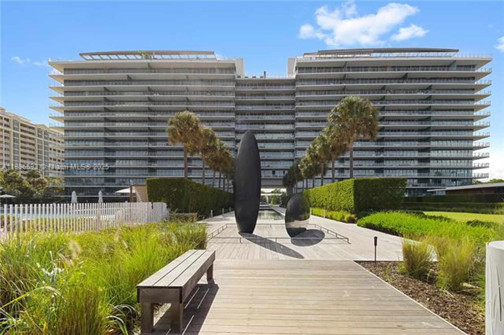 KEY BISCAYNE Apartment: 350 Ocean Dr unit 901N