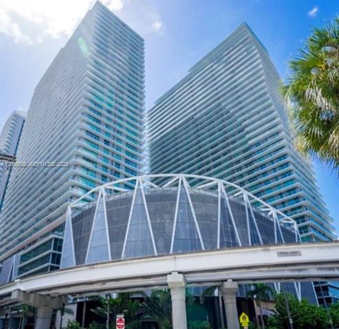 MIAMI Apartment: 79 SW 12th St # 1601-S