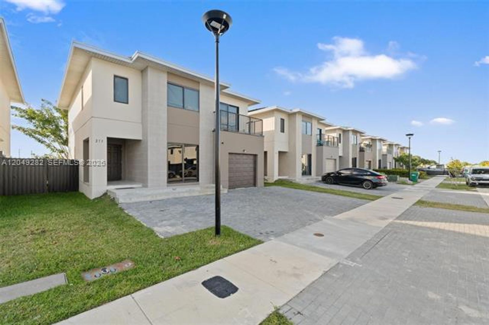 Florida City House: 275 NW 13th Pl # 275