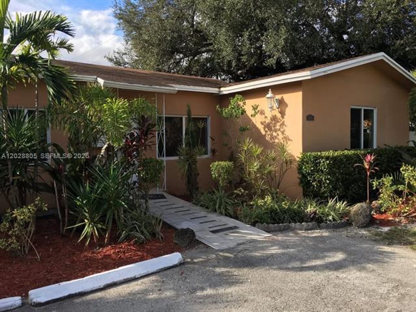 Miami Condo: 6134 SW 22nd St
