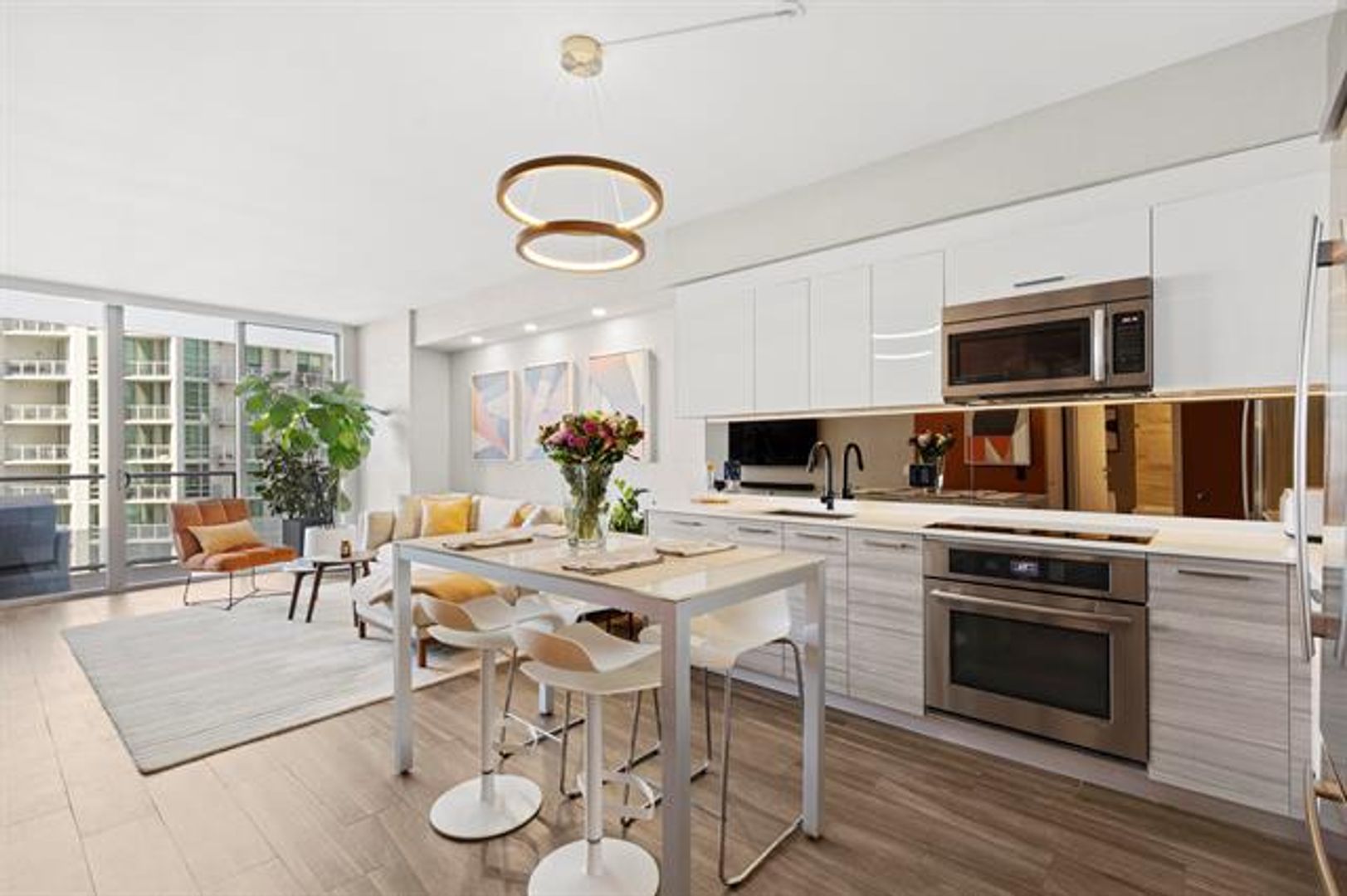Miami Condo: 1300 Brickell Bay cu-2105