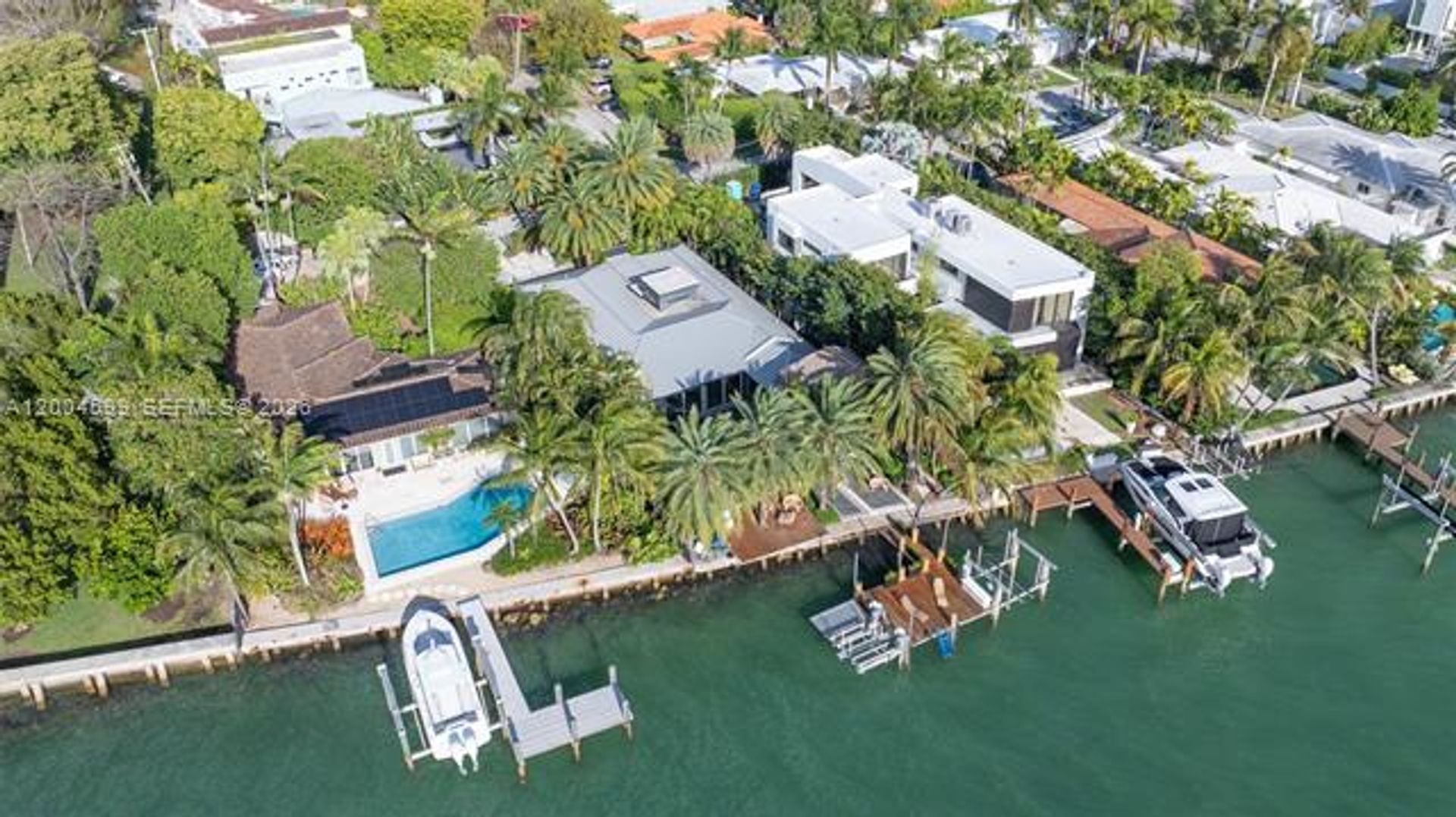 MIAMI BEACH House: 2440 N Shore Ter