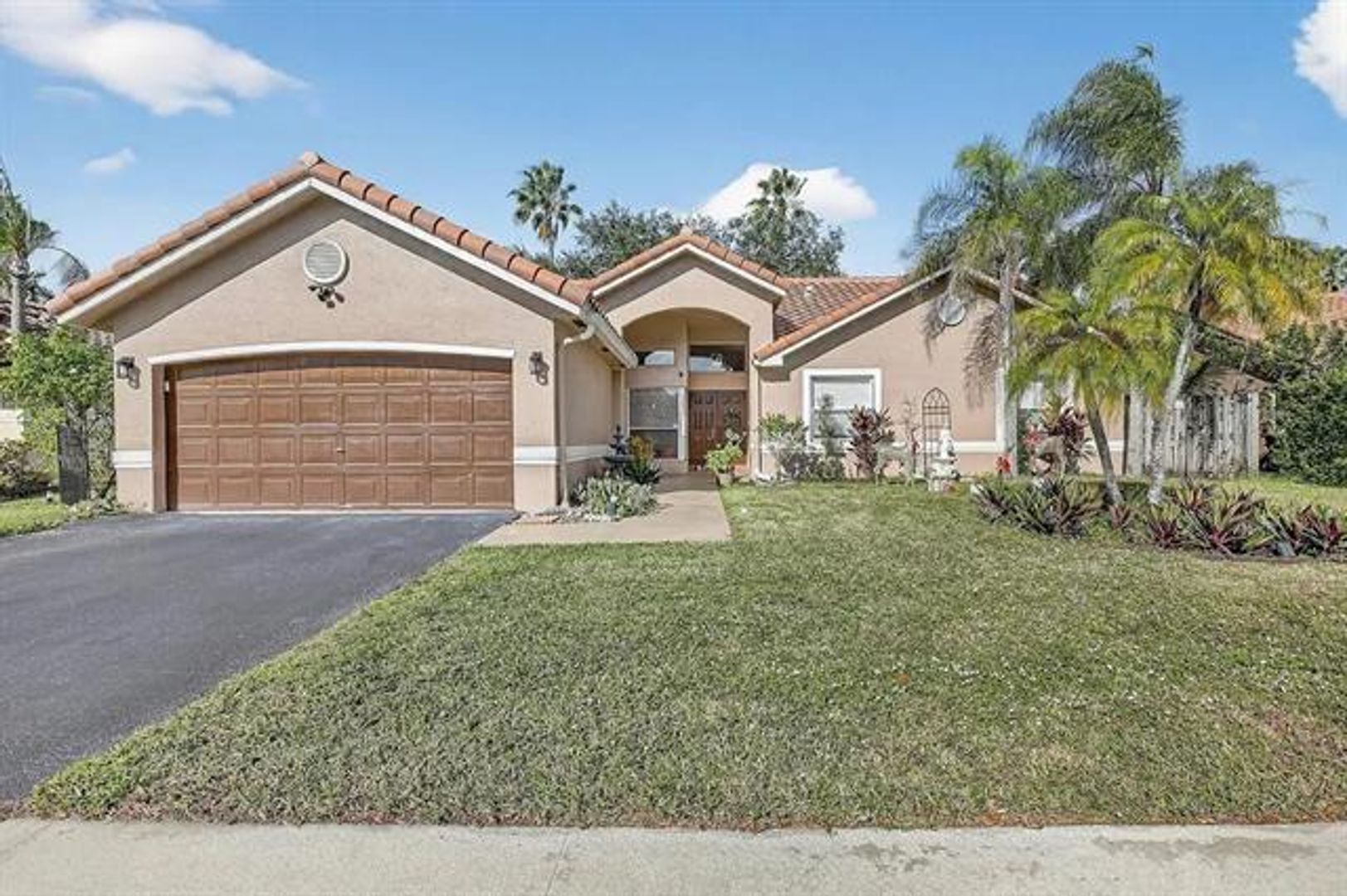 DAVIE House: 12623 SW 8th Court Ct #0