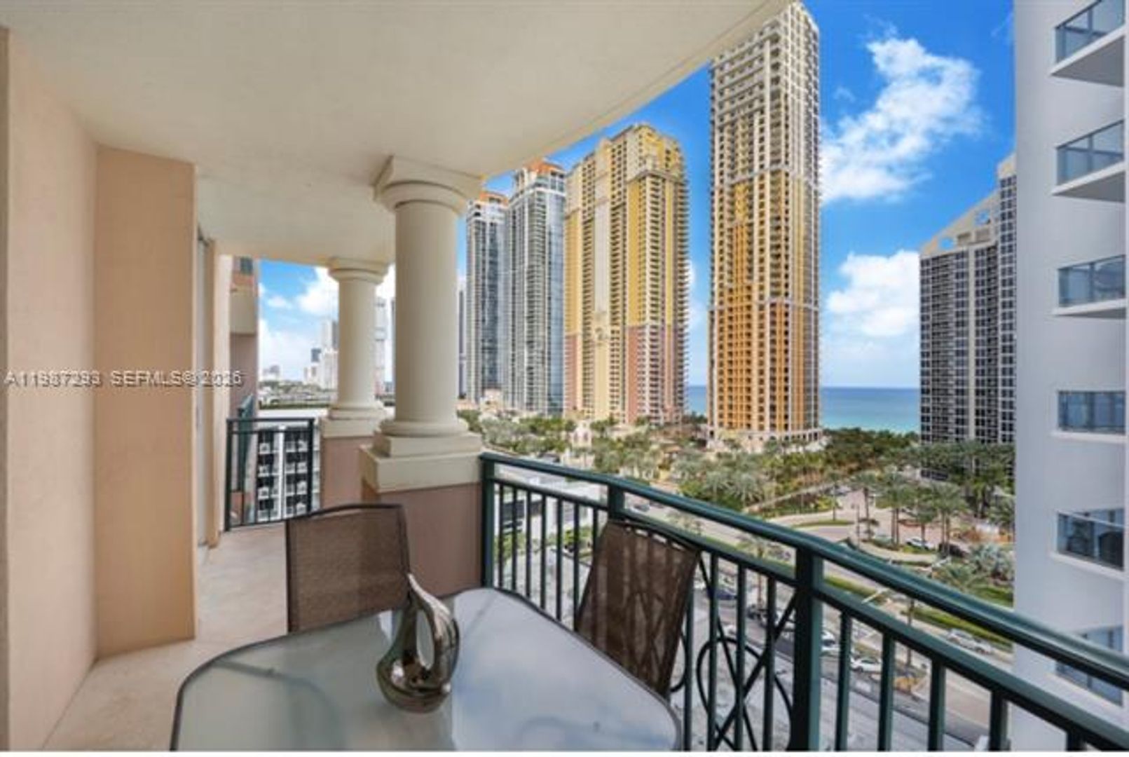 SUNNY ISLES BEACH Apartment: 17555 Atlantic Blvd unit 1205