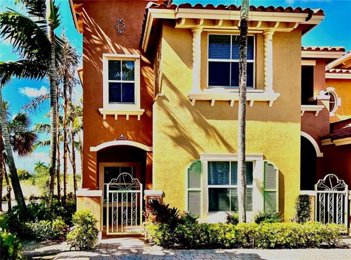 PEMBROKE PINES Apartment: 1088 SW 144th Ave # 801