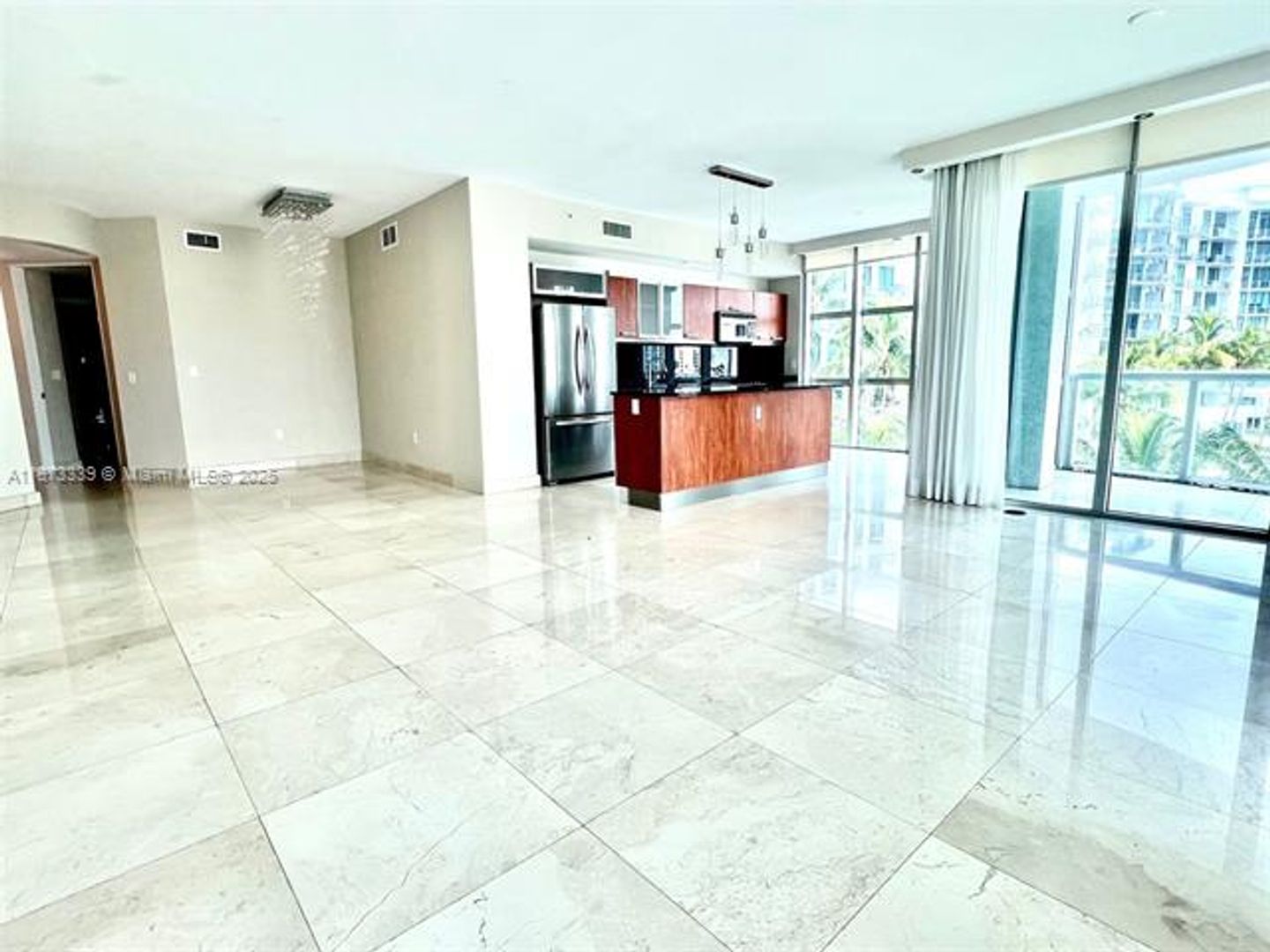 AVENTURA Apartment: 3131 NE 188th St unit 1-702