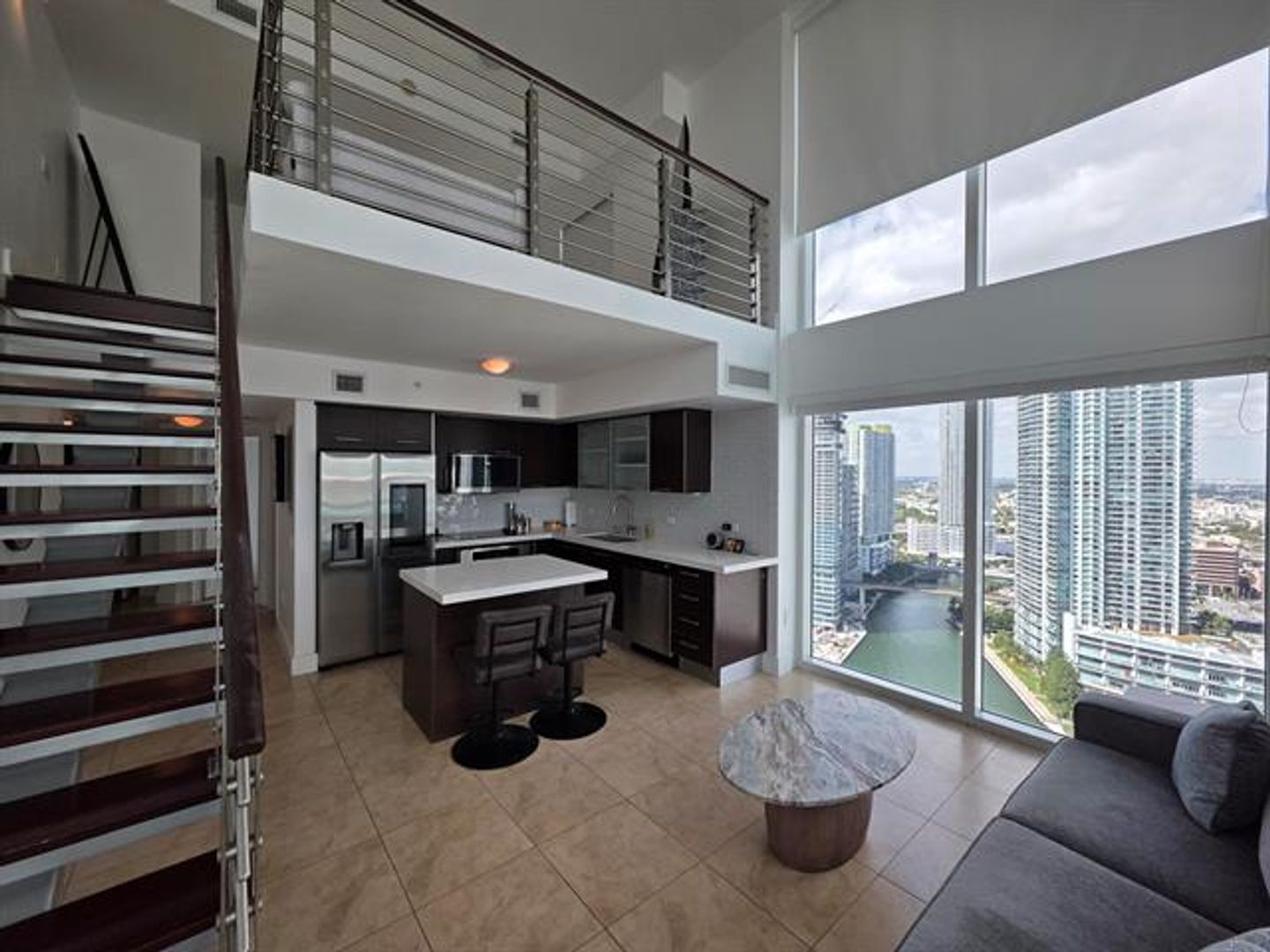 MIAMI Apartment: 41 SE 5th St # 1917