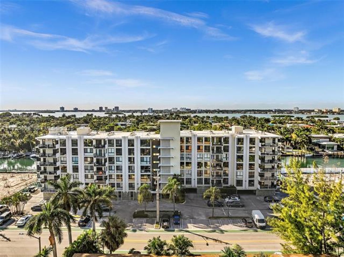 BAY HARBOR ISLANDS Apartment: 9800 W Bay Harbor Dr unit 403