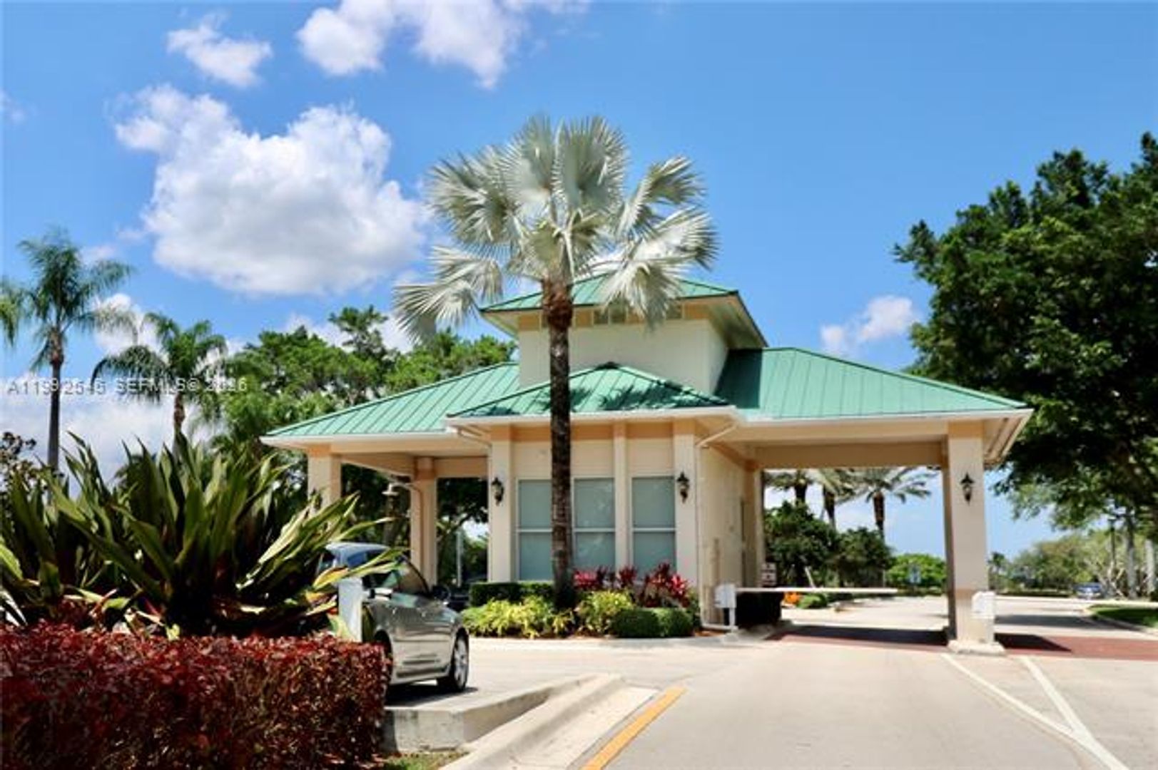 WESTON House: 2686 Palmer Pl