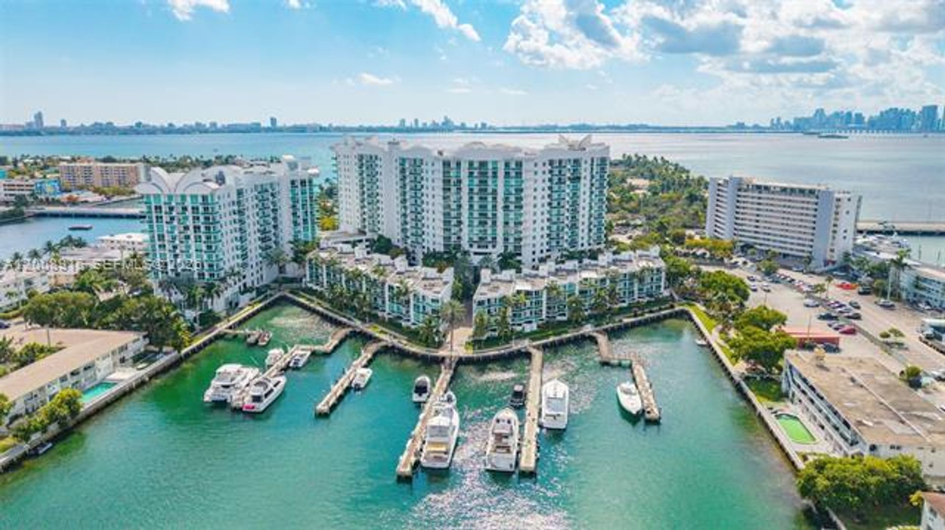 NORTH BAY VILLAGE Apartment: 7910 Harbor Island Dr # 402