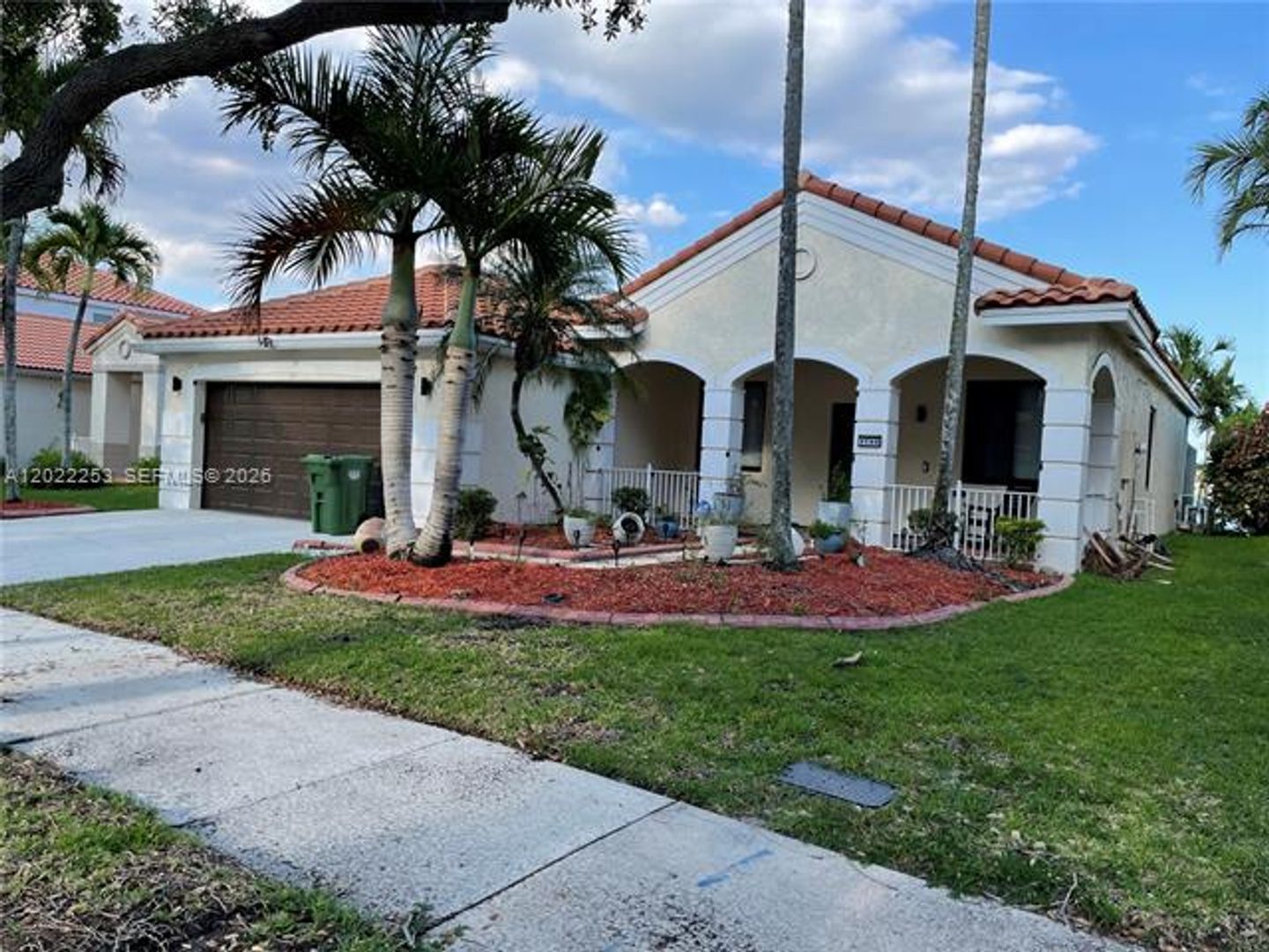Weston House: 1144 Fairfield Meadows Dr