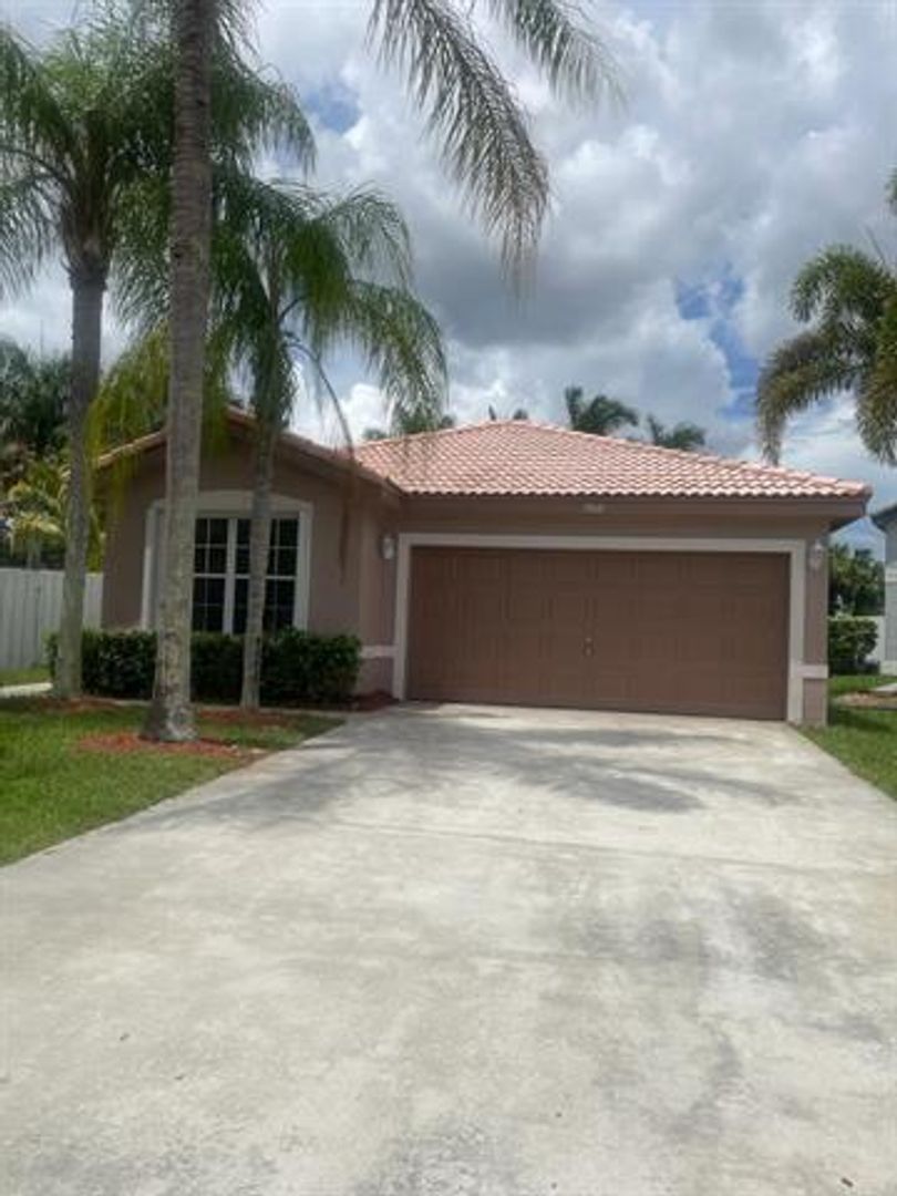 MIRAMAR House: 1968 SW 177th Avenue Ave