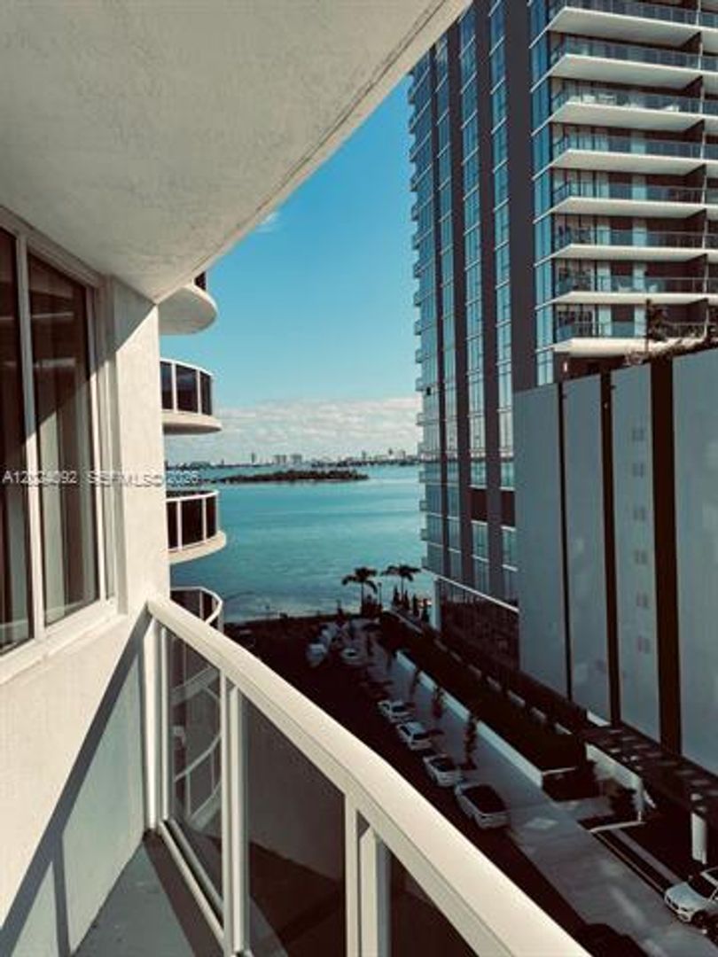 Miami Condo: 601 NE 23rd St #804