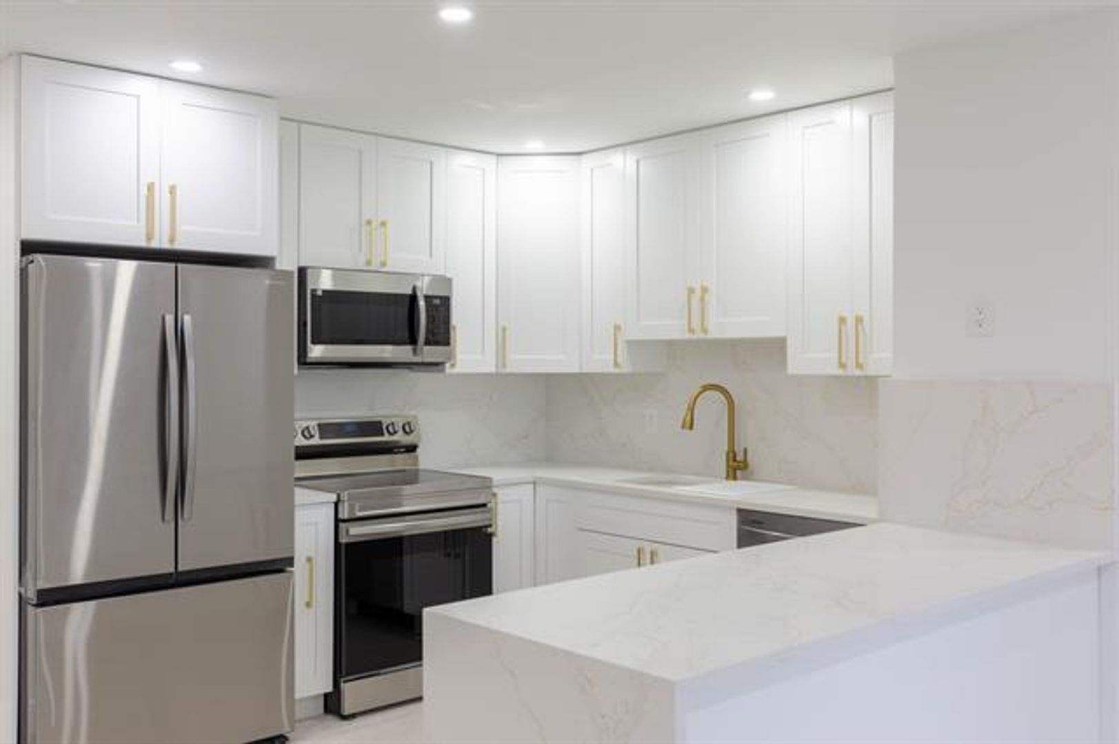 Wilton Manors House: 31 NE 28th Ct # 31