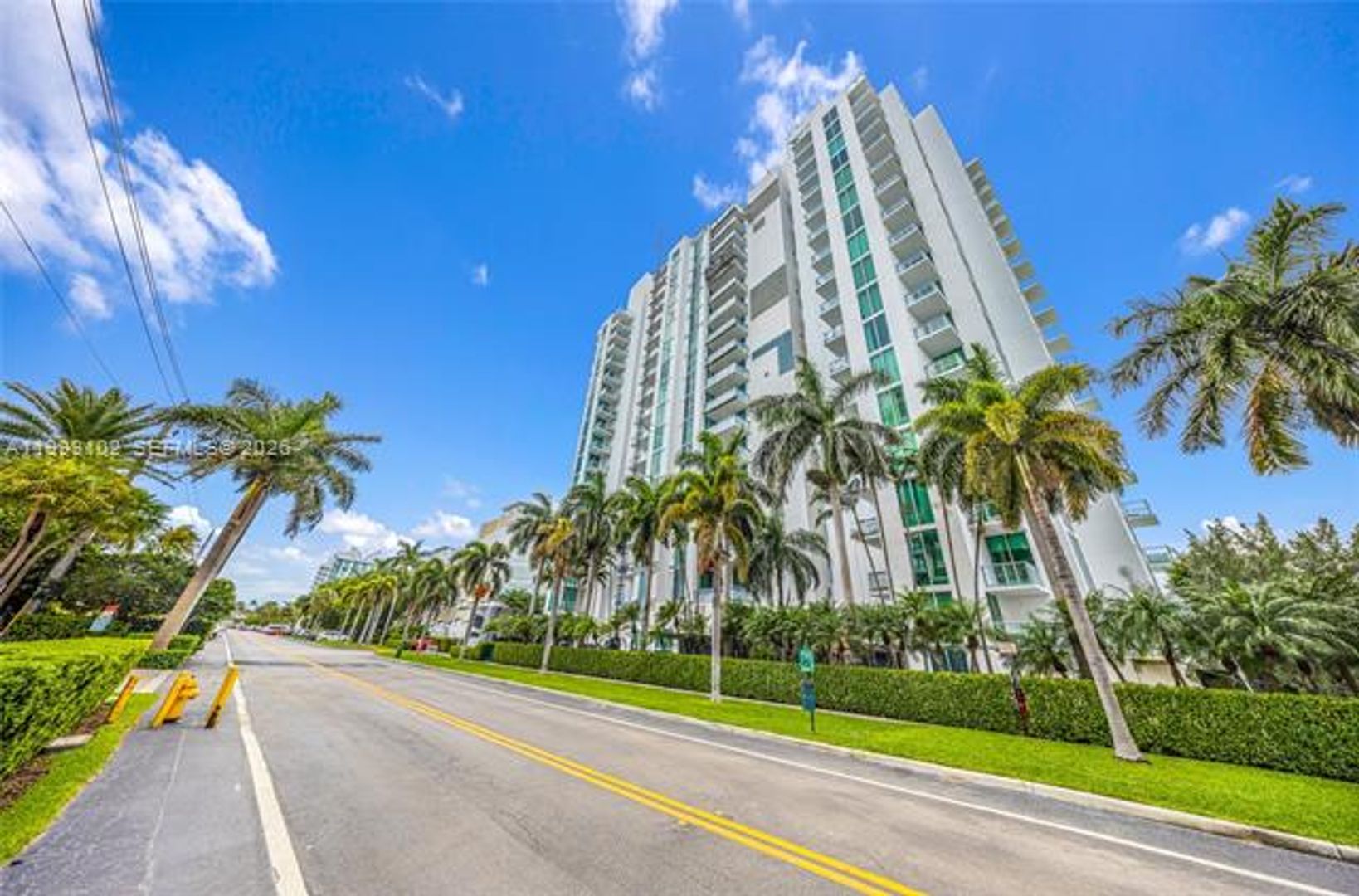 NORTH BAY VILLAGE Apartment: 7928 East Dr # 902