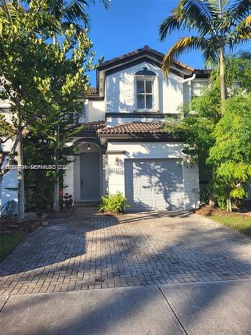 DORAL Townhome: 11425 NW 76th Ter th 0