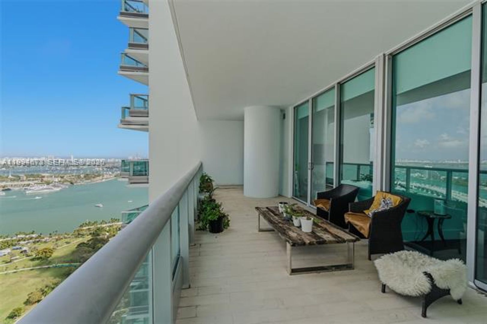 MIAMI Apartment: 900 Biscayne Blvd # 4308
