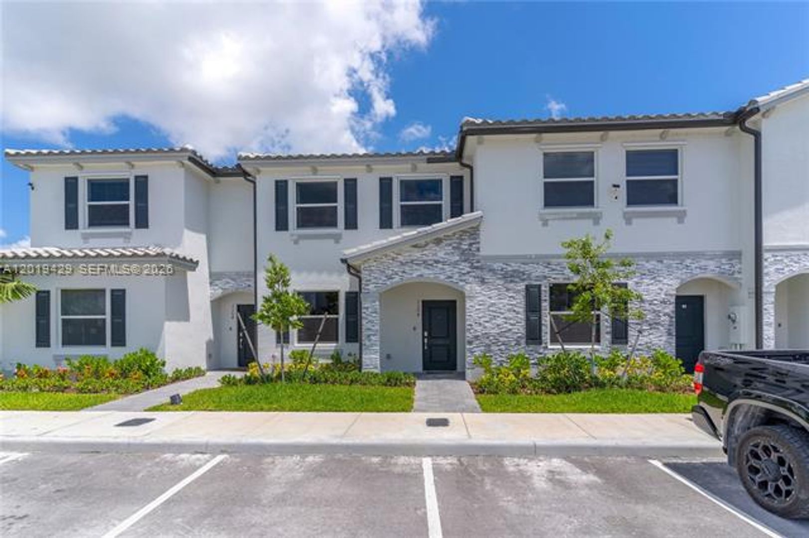 Florida City Townhome: 1168 SE 1st St