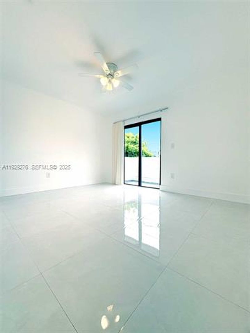 MIAMI Apartment: 3079 NW 11th St unit 3053