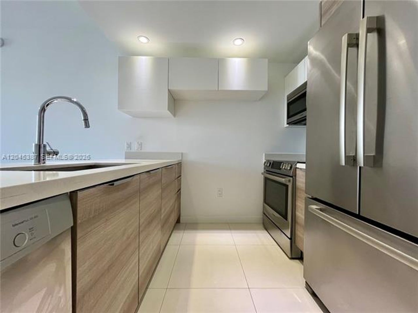 Bay Harbor Islands Condo: 9940 W Bay Harbor Dr cu-3B-N