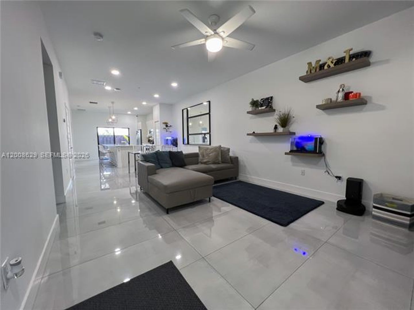 DORAL Apartment: 7825 NW 104th Ave # 3