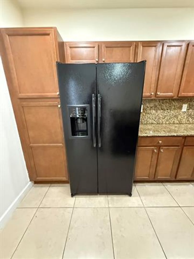 Miami Townhome: 17093 SW 93rd St th 17093