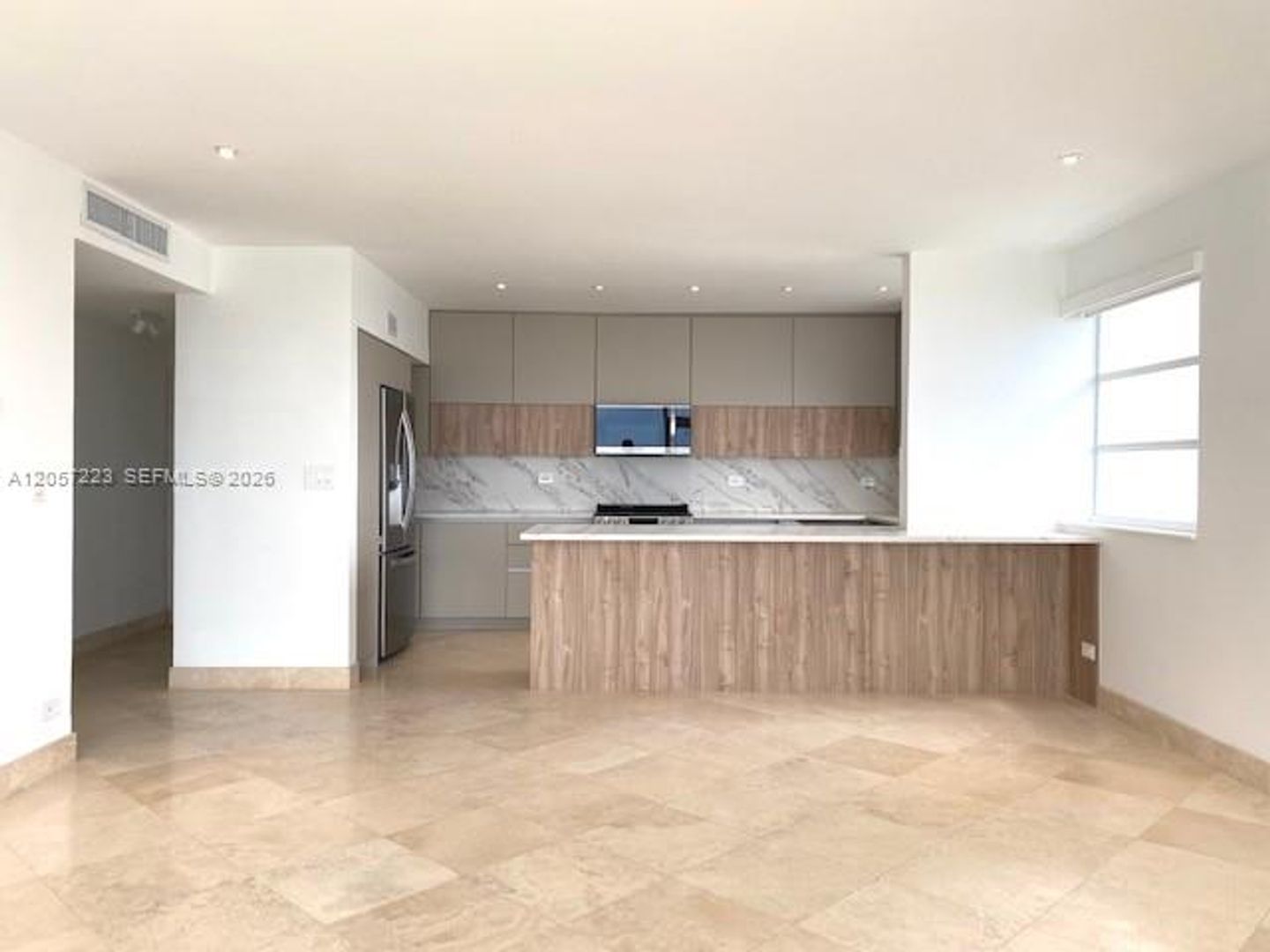 Miami Condo: 1408 Brickell Bay Dr cu-1009