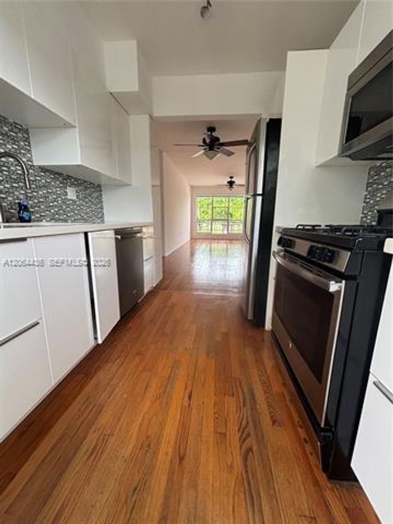 Miami Beach Condo: 800 W 42nd St cu-1B