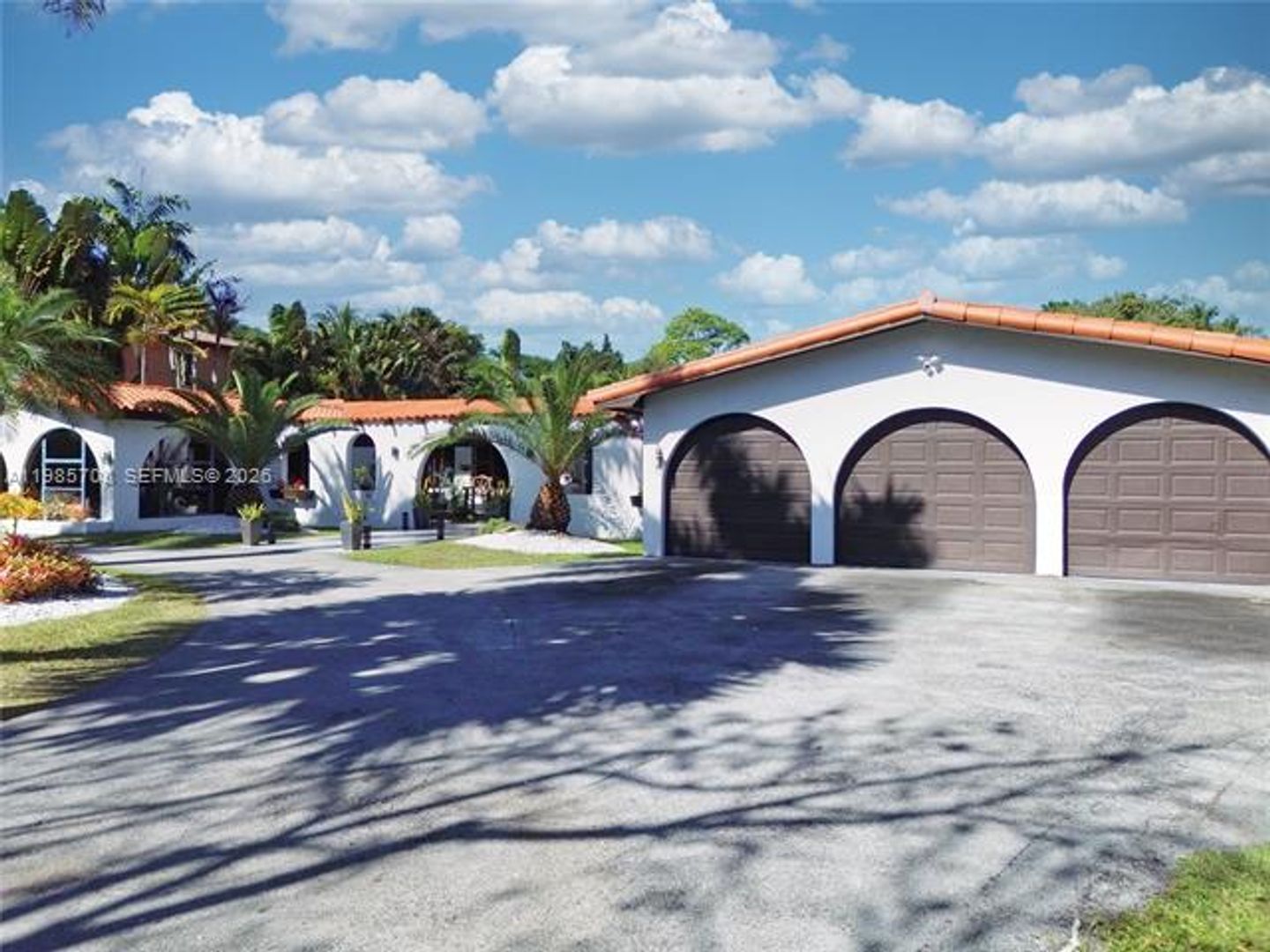 Pinecrest House: 7925 SW 124th St