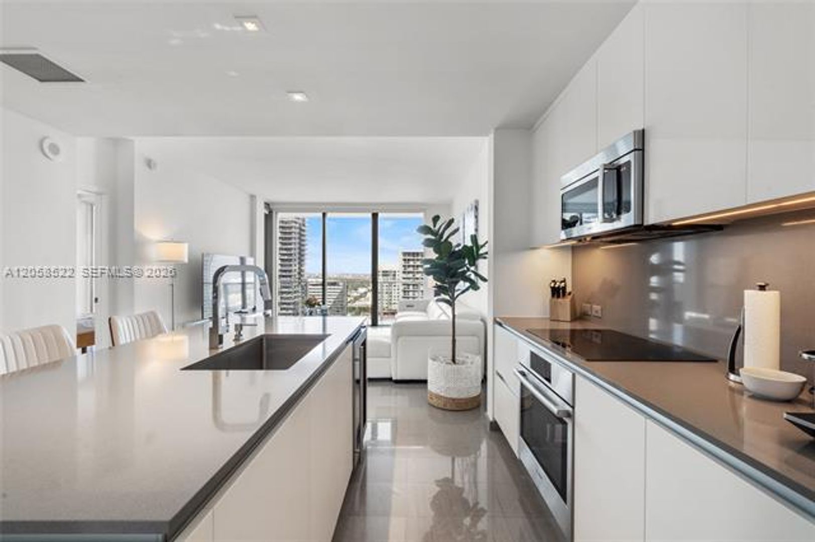 Miami Condo: 68 SE 6th St cu-2306