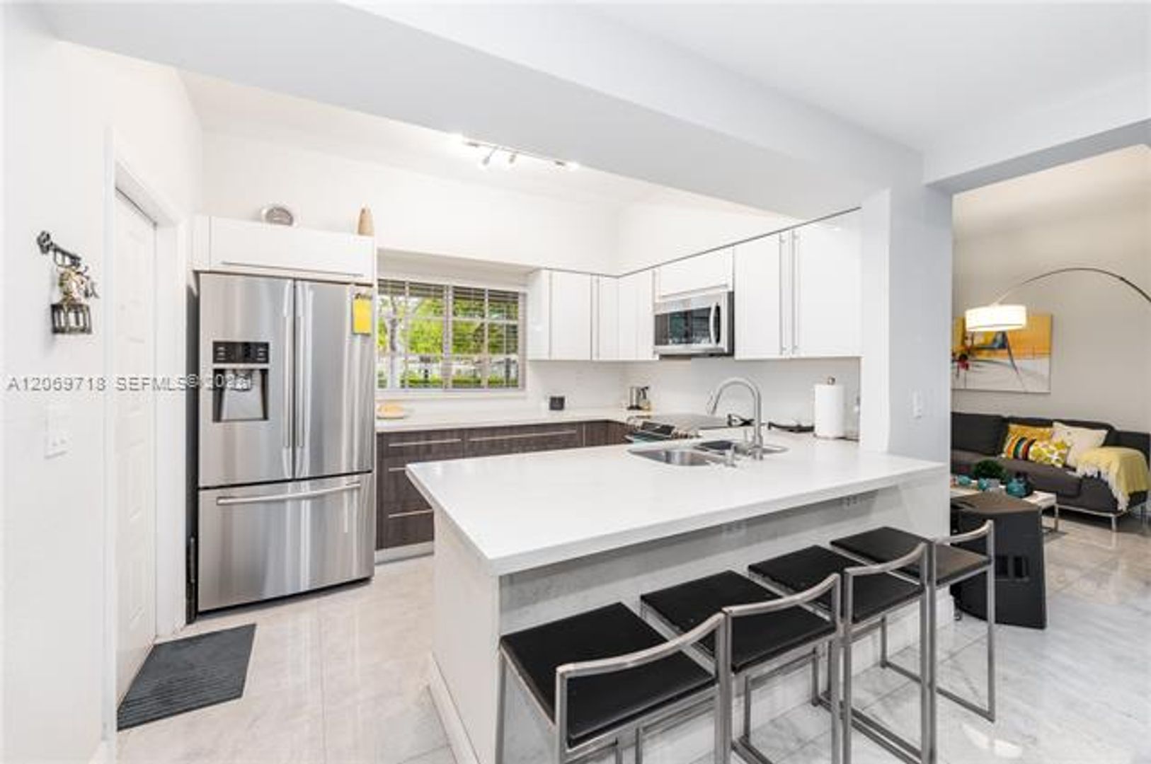 Miami House: 1960 NW 4th Ave # 1960