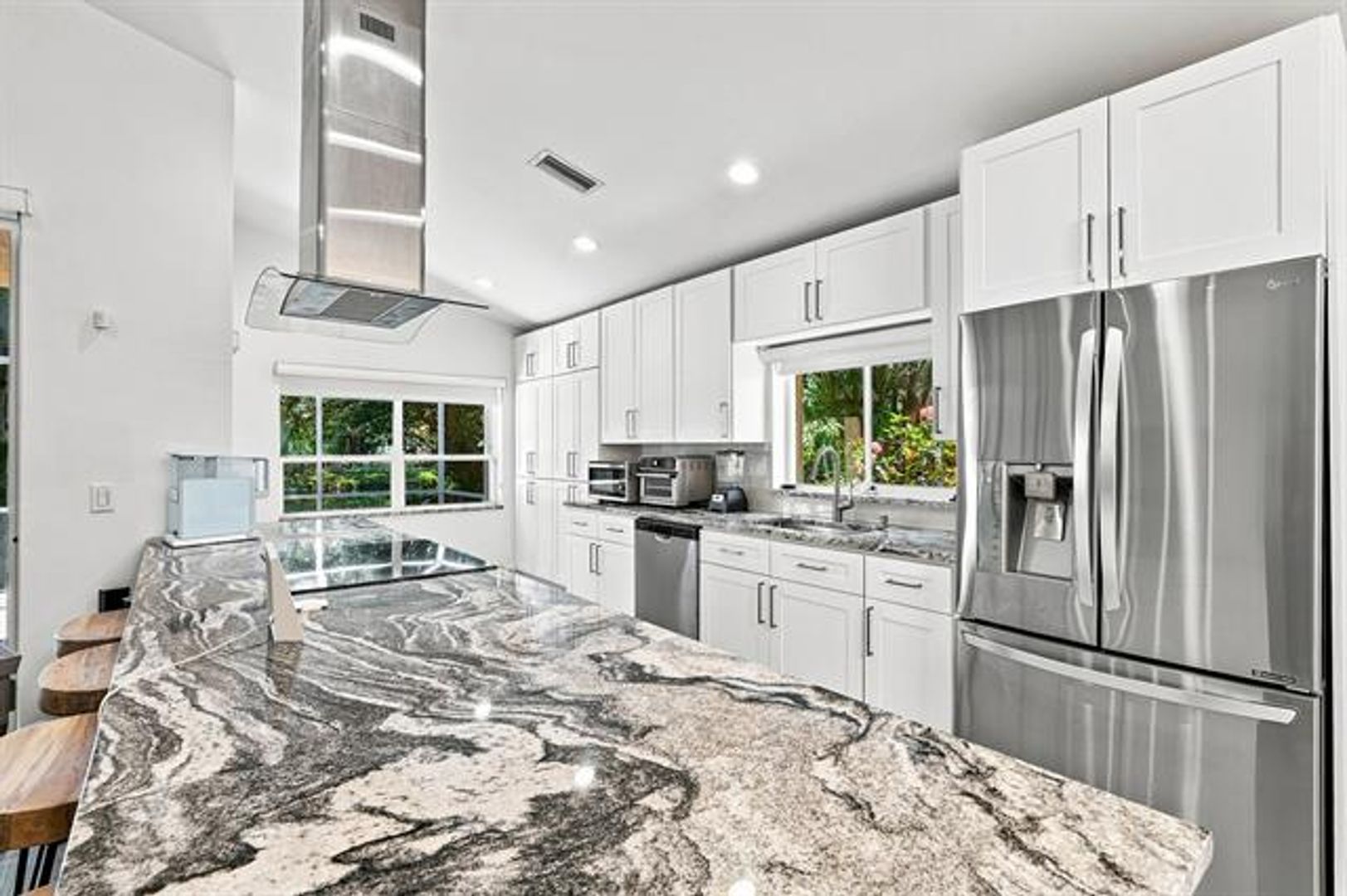 Plantation House: 1031 NW 108th Ave # 1031