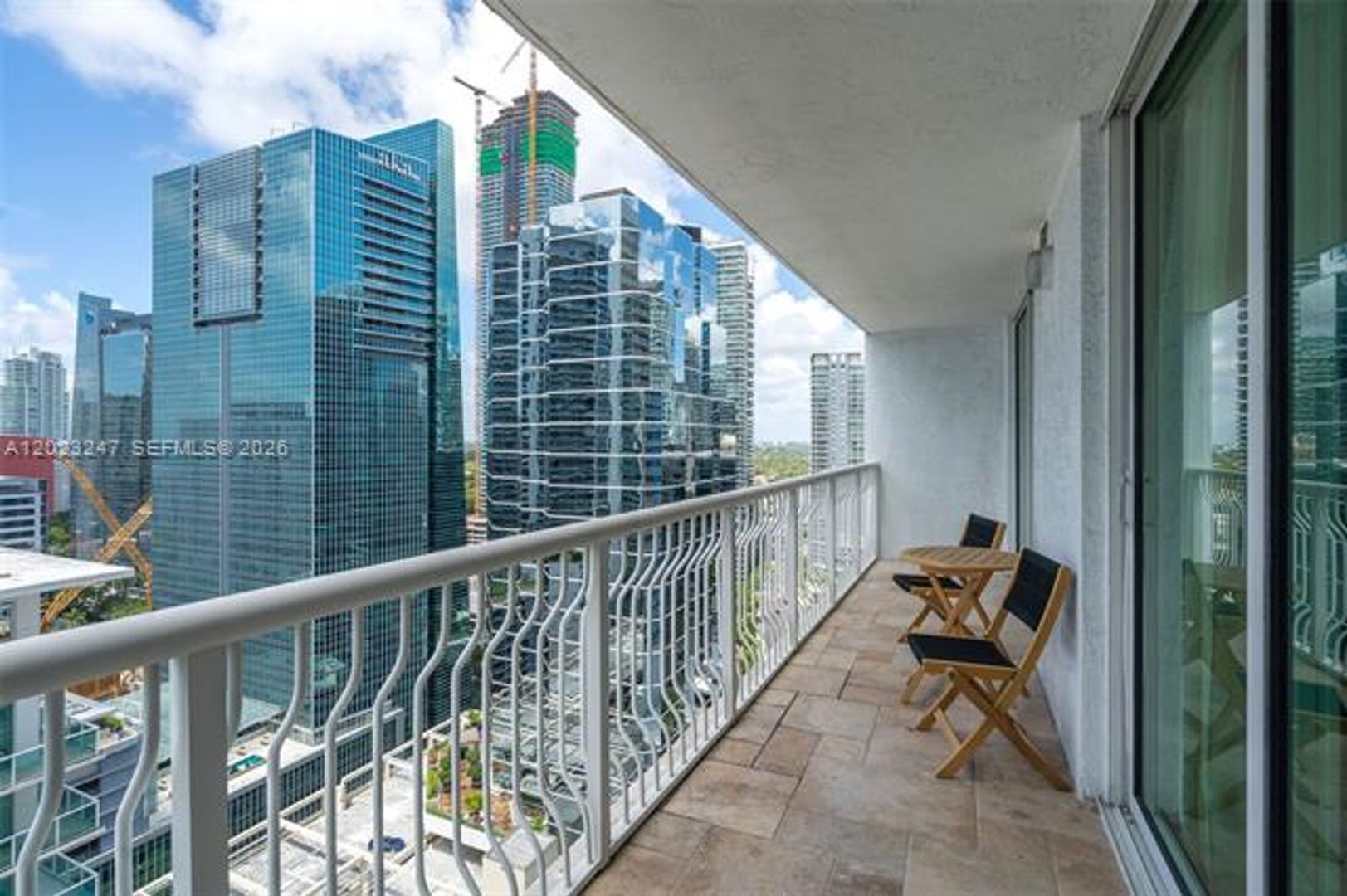 Miami Condo: 1200 Brickell Bay Dr # 2915