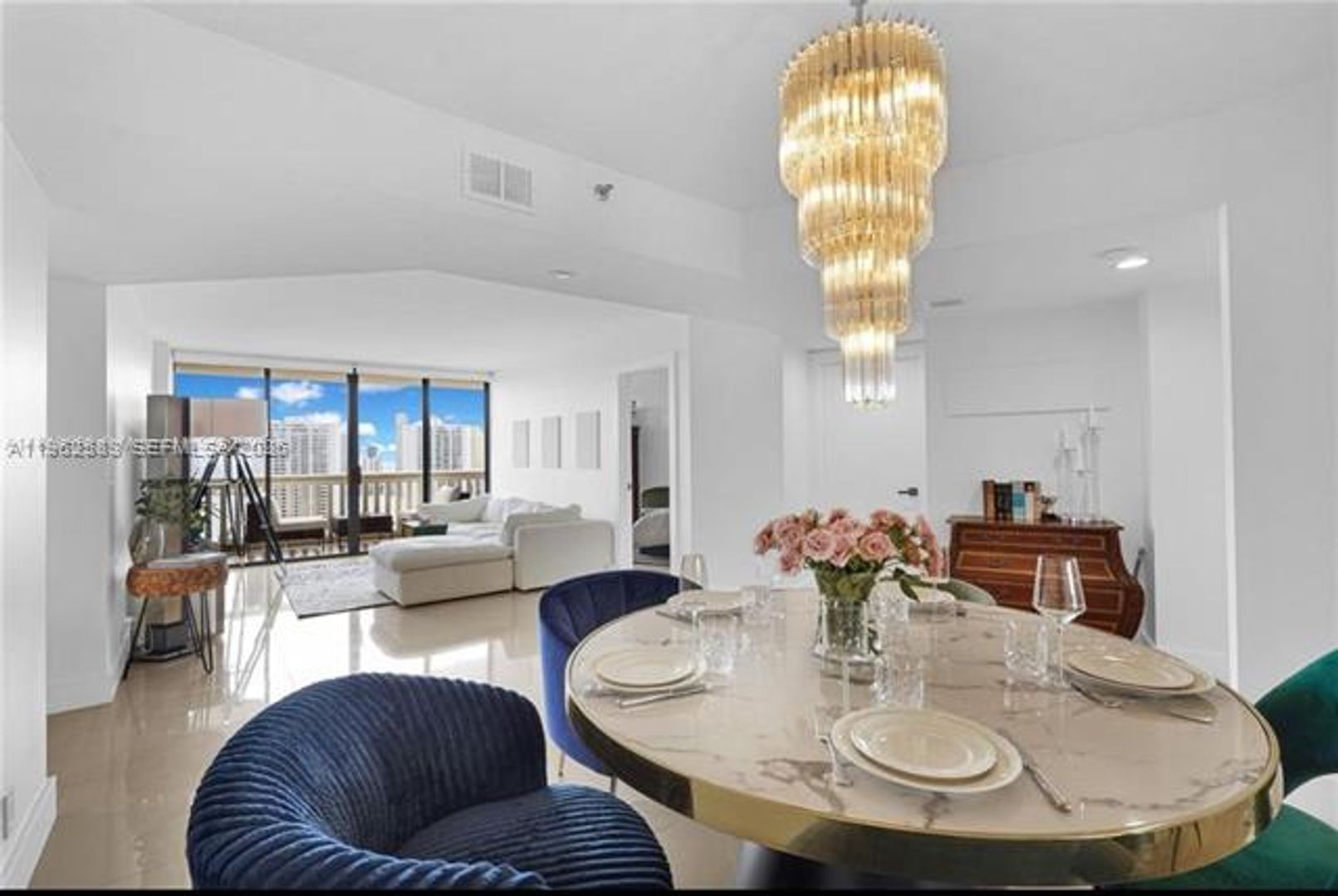 Aventura Apartment: 1000 W Island Blvd unit 2508