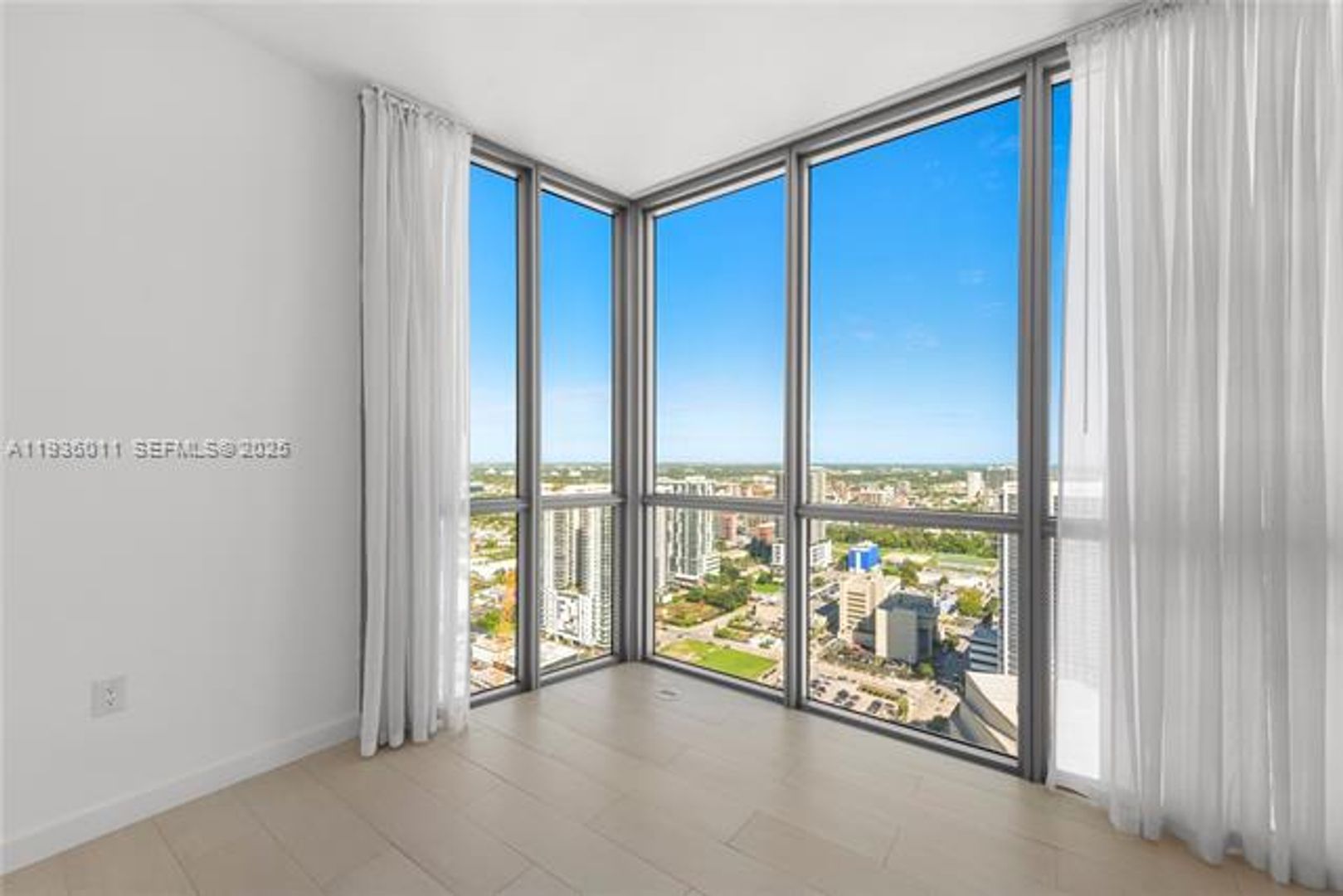 MIAMI Apartment: 1100 Biscayne Blvd unit 4307