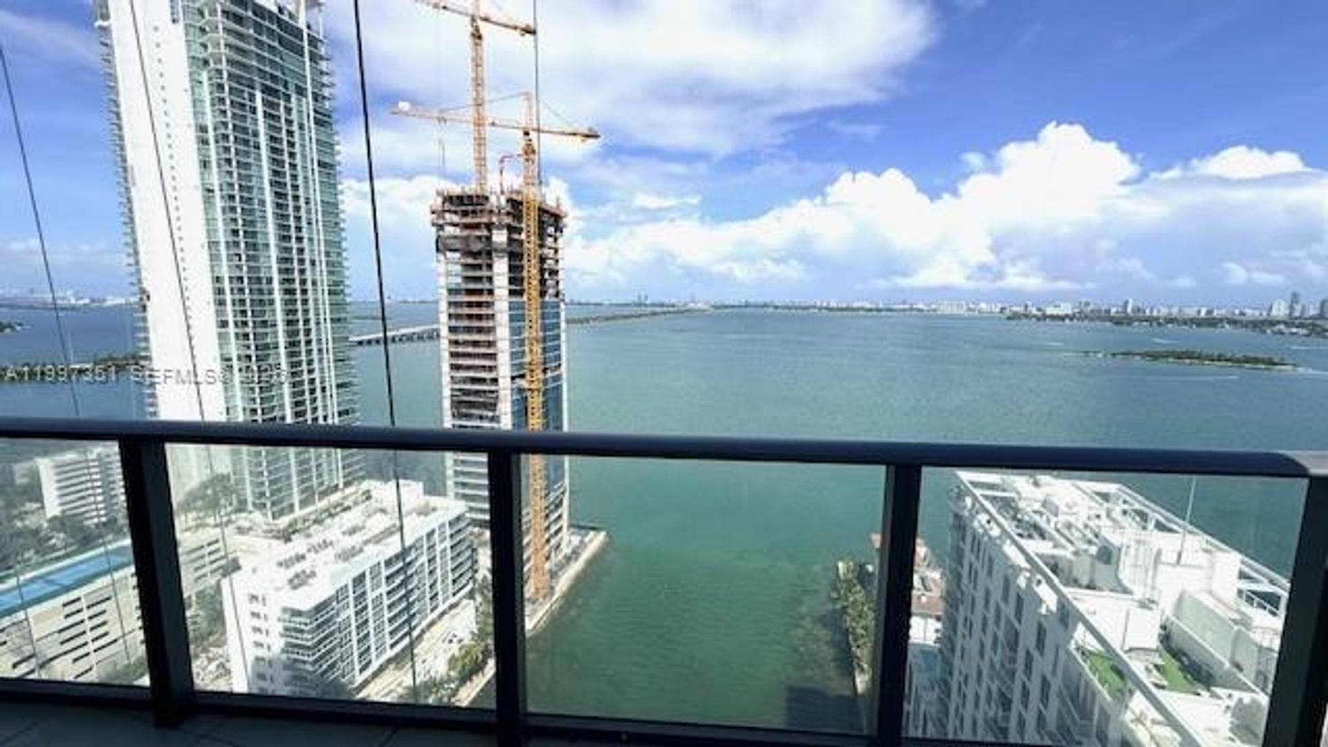 MIAMI Apartment: 460 NE 28th St # 2908