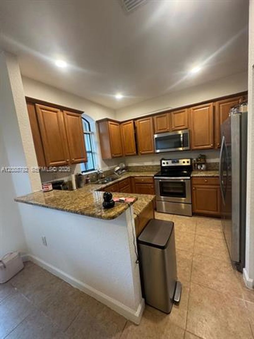 Doral Townhome: 3178 NW 103rd Pl th 3178