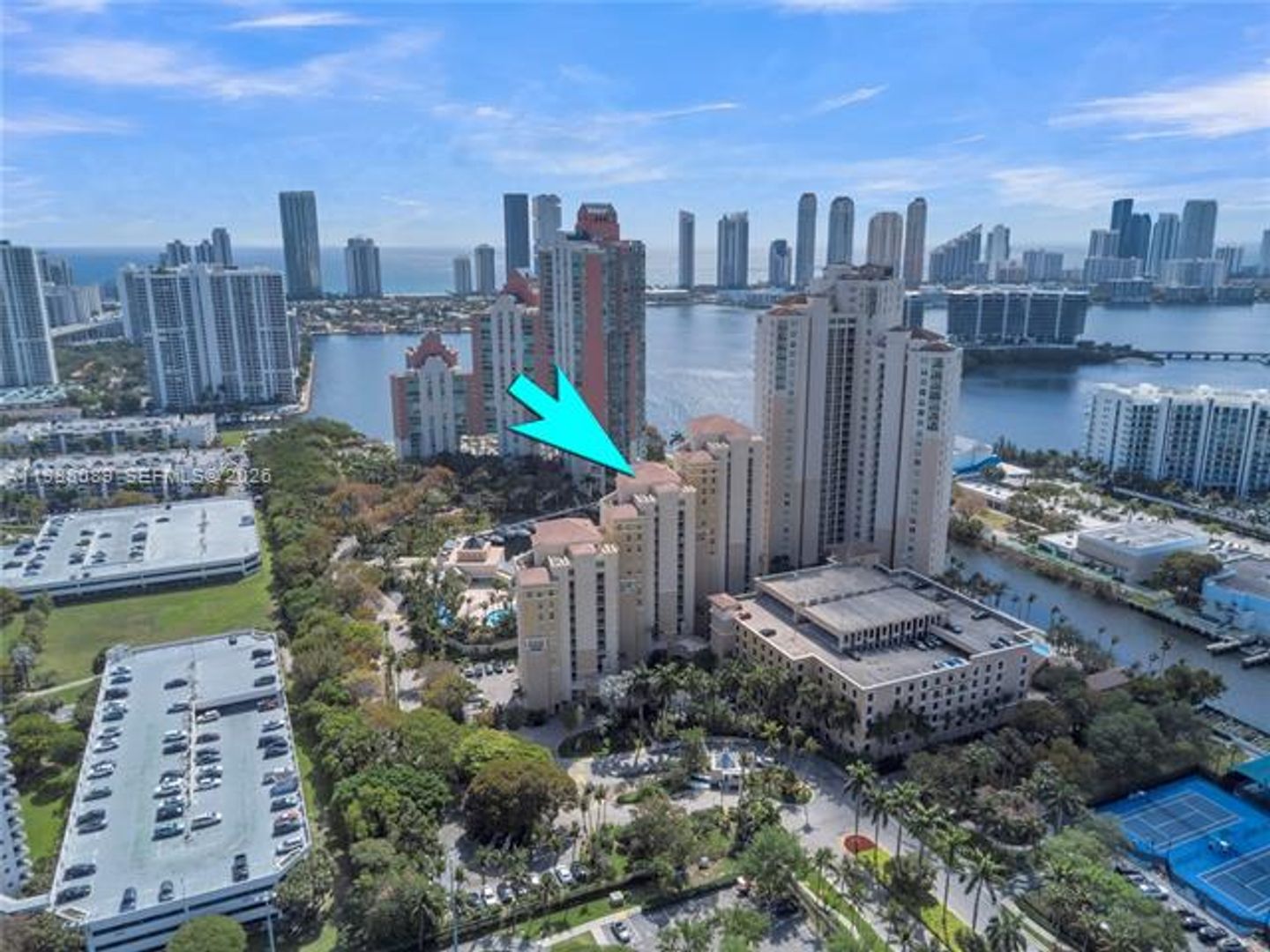 AVENTURA Apartment: 3340 NE 190th St # 1305