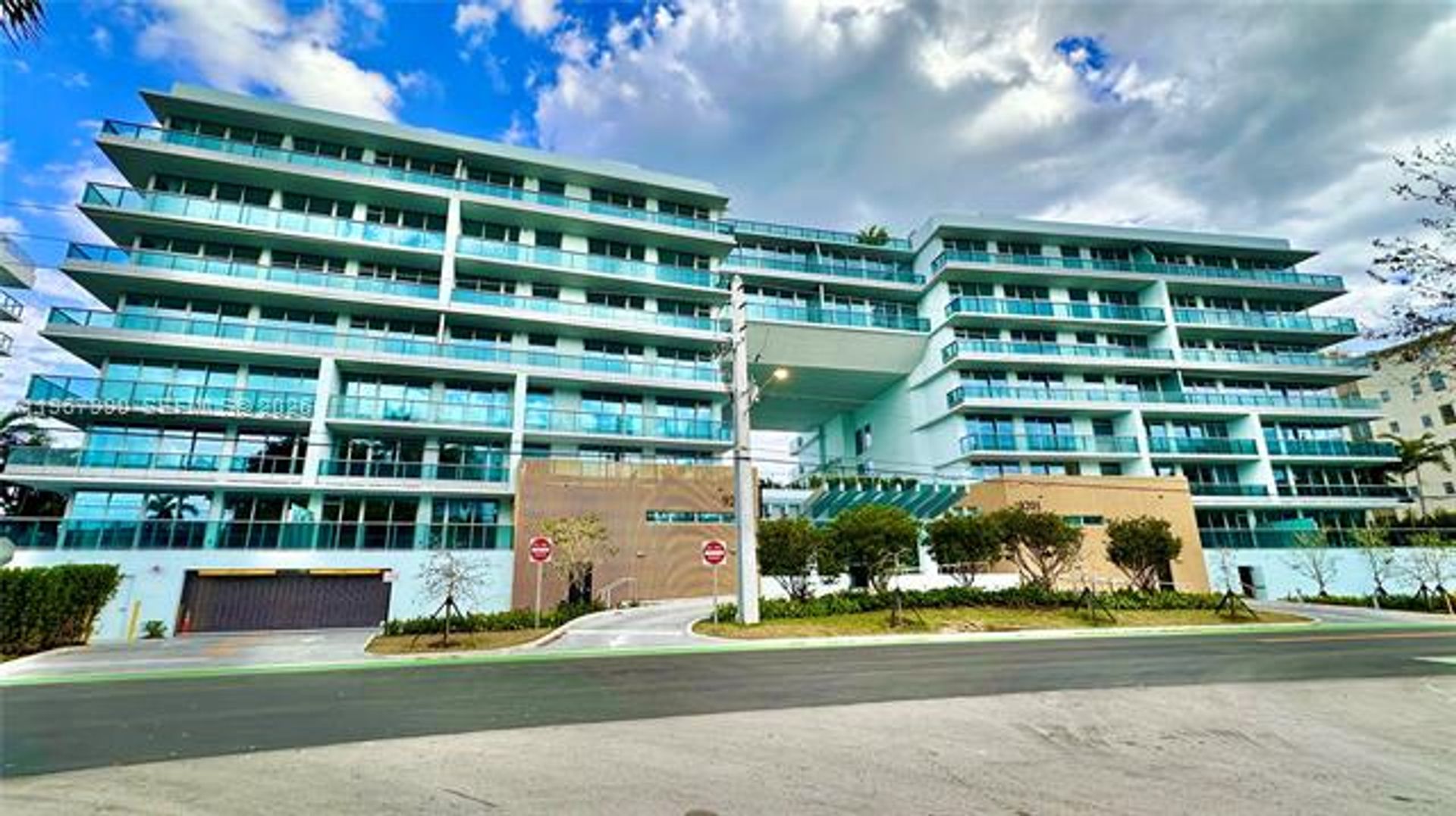 MIAMI BEACH Apartment: 9201 E Bay Harbor Dr. unit 504