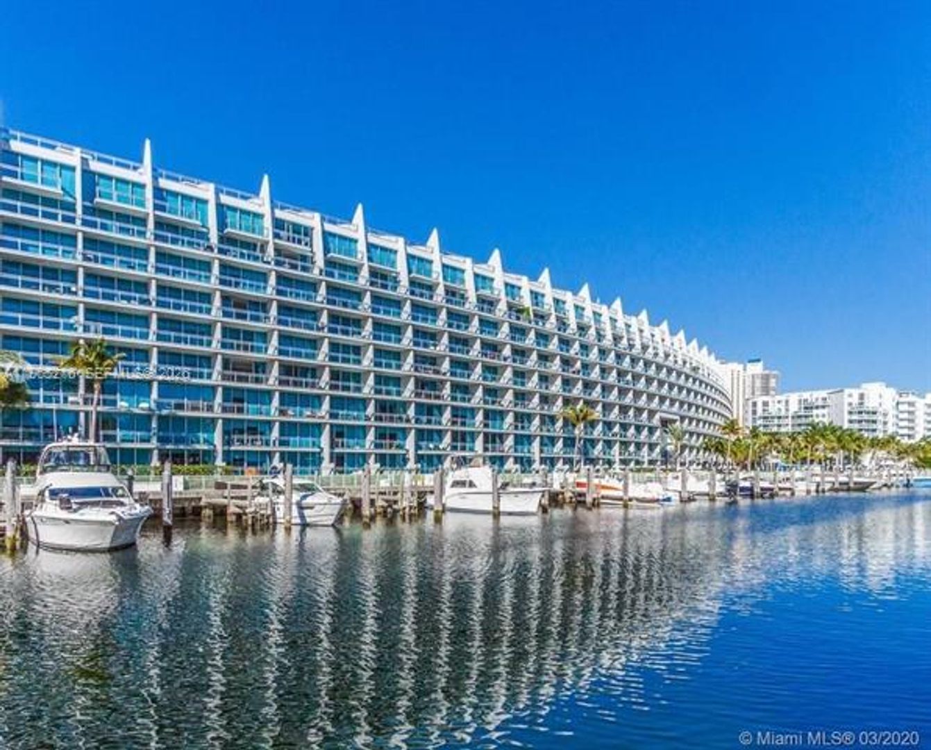 Aventura Apartment: 2950 NE 188 St unit 434