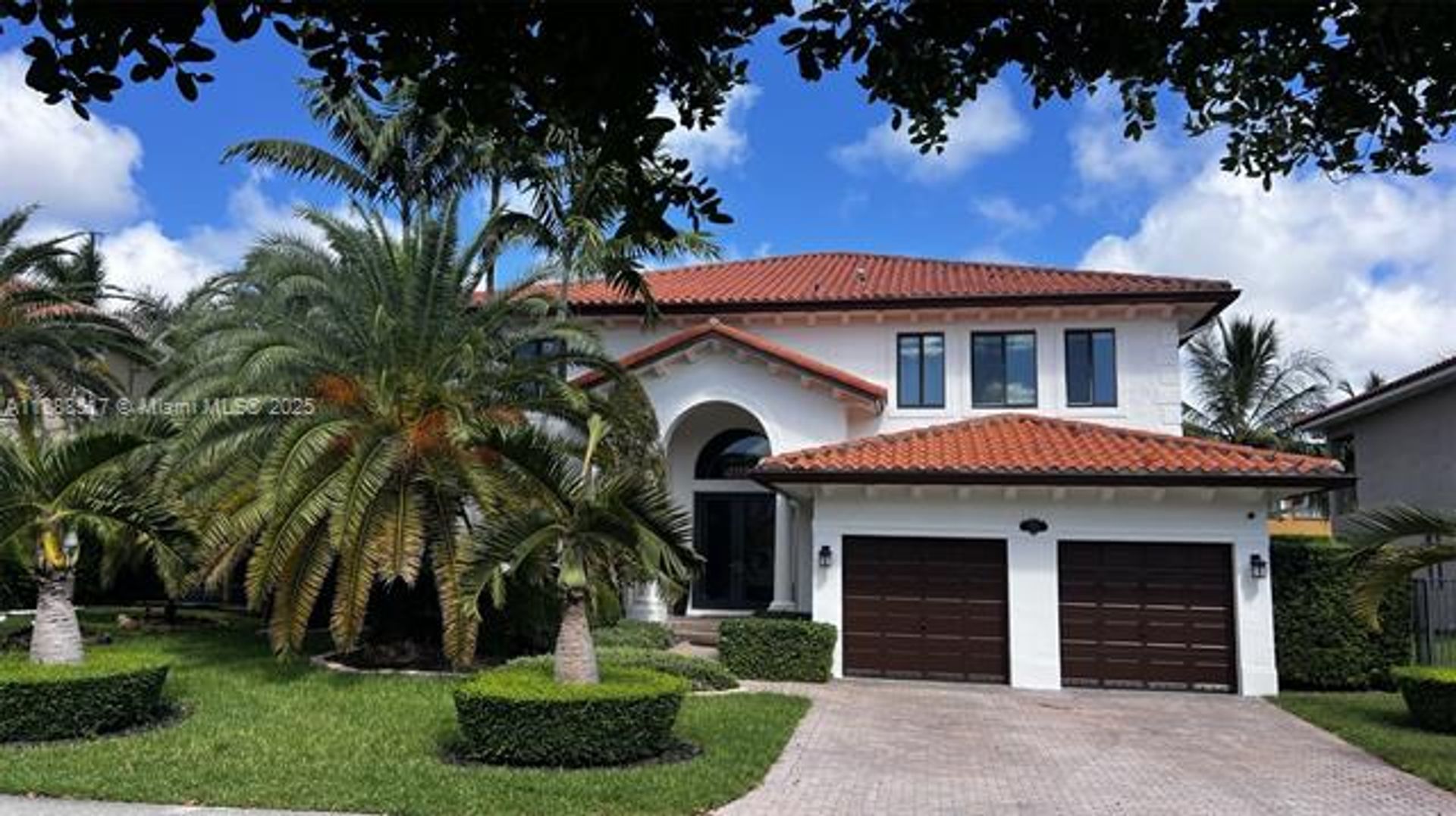 CUTLER BAY House: 7567 SW 189th St #0