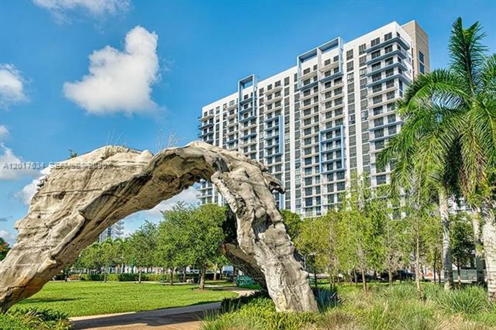 Doral Apartment: 5350 NW 84th Ave #1613
